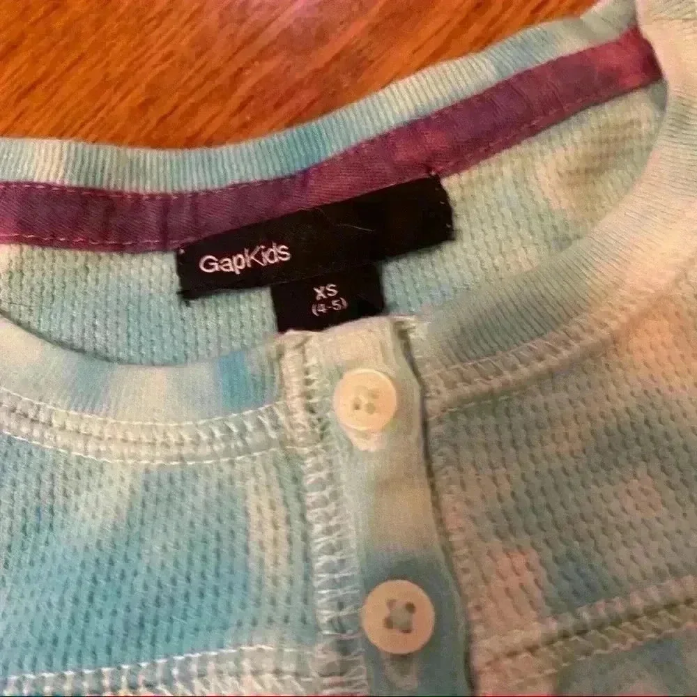 New Gap tie dye thermal top with cupcake leggings